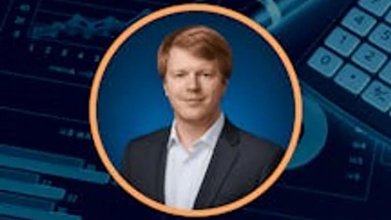 Master Financial Analysis: AI-Driven Modeling & Forecasting